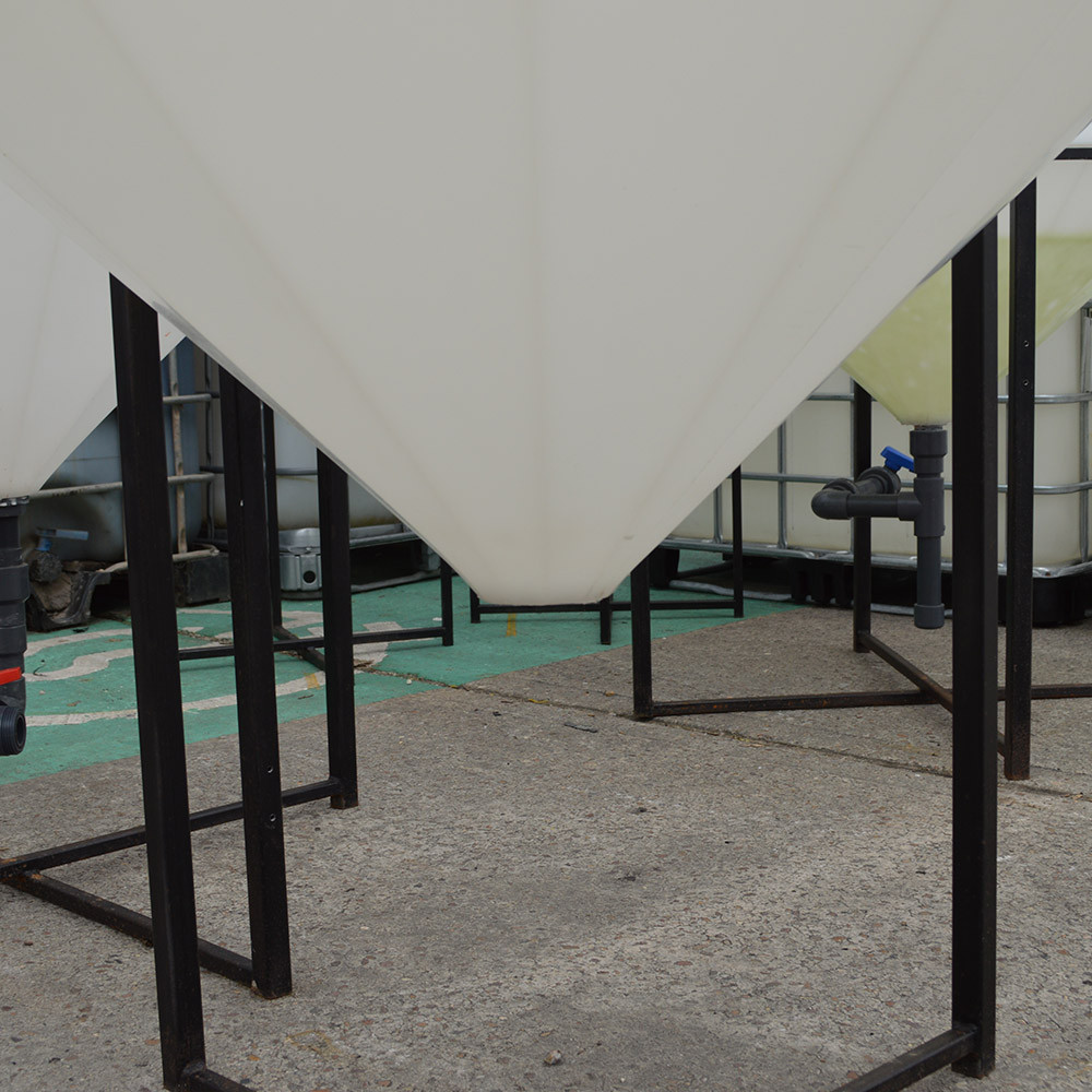 900 Litre Cone Tank - Used