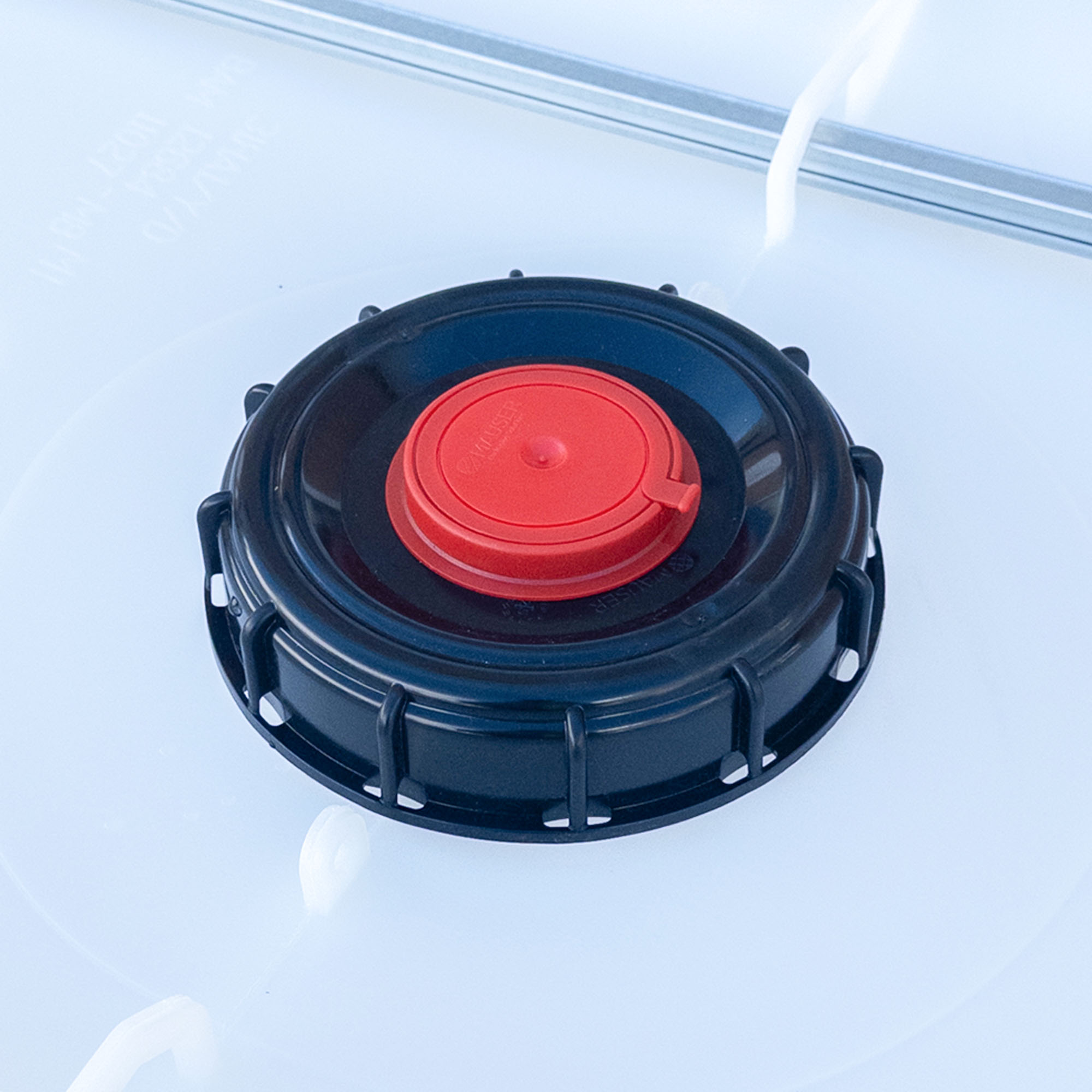 1000 Litre New IBC 2" Valve - Combi Pallet - UN Approved