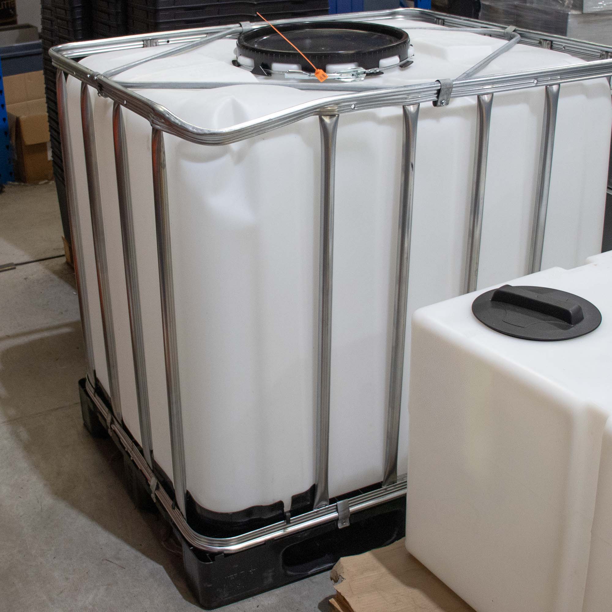 1000 Litre New IBC - 3" Valve - 400mm Lid - Damaged