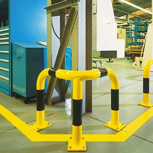 Black Bull Steel Corner Protection Guard - 600 x 600 x 600mm - Yellow and Black