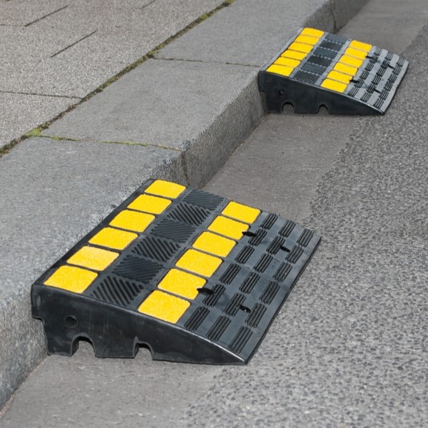 Traffic-Line Rubber Kerb Ramp - 600 x 360 x 150mm