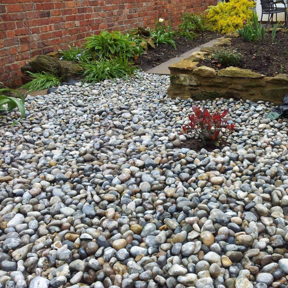 40mm Lydd Beach Pebbles - 850kg Bulk Bag