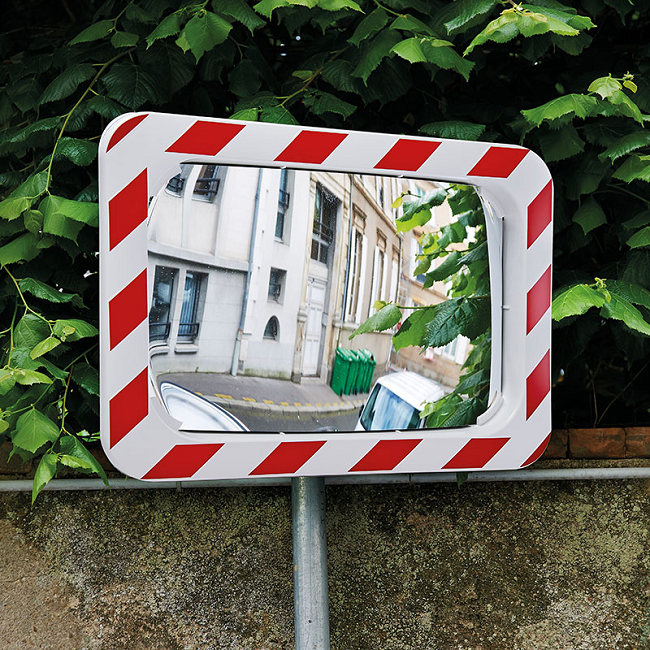 600 x 400mm Polymir Traffic Mirror with Red & White Frame