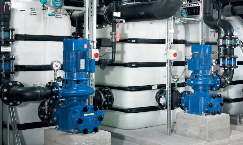 2000 Litre Industrial Banded Tank