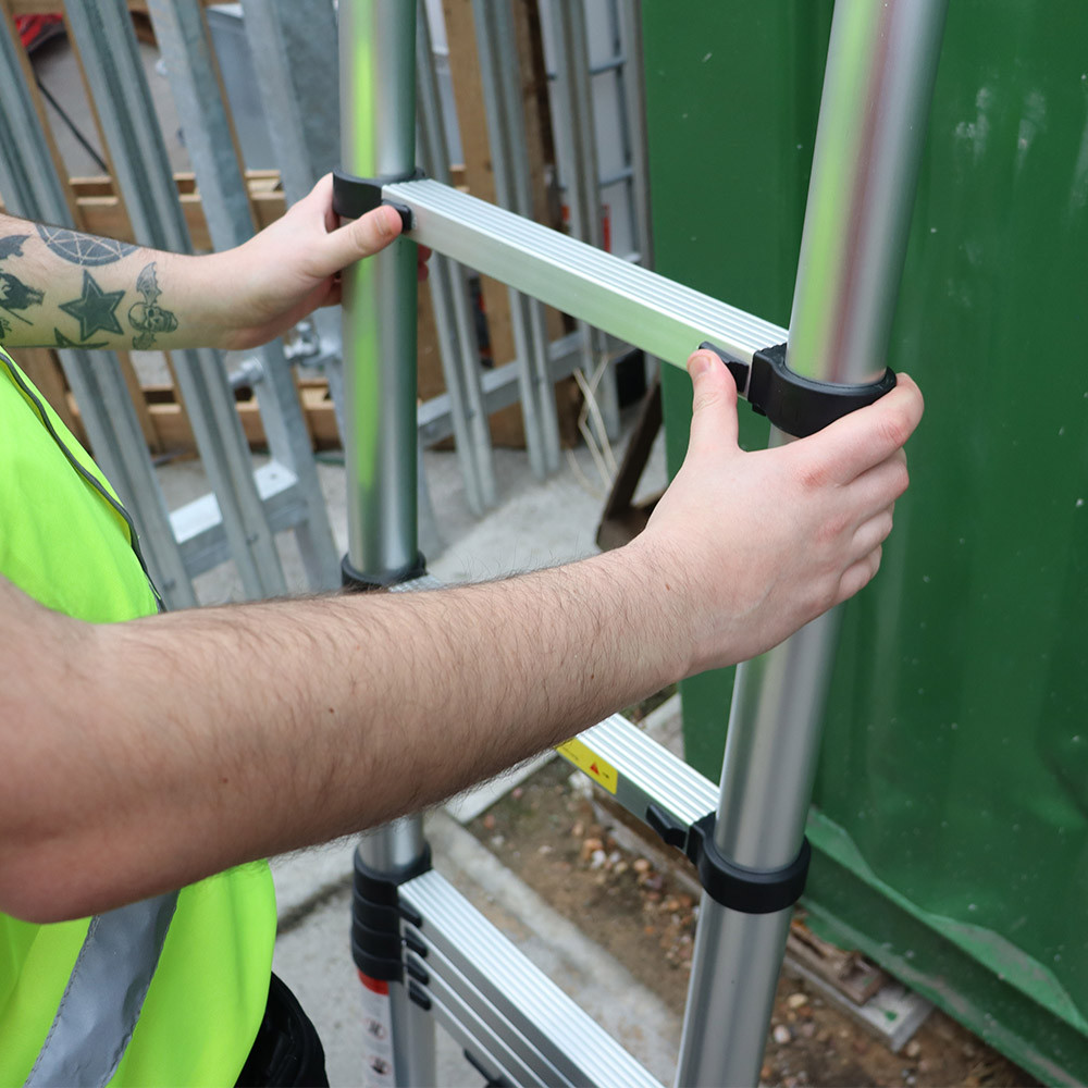 3.8M Extendable Telescopic Aluminium Ladder