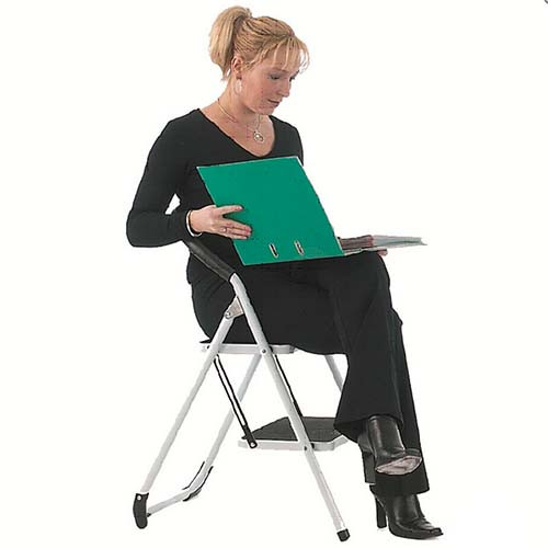 Folding Steps with Foam Handle