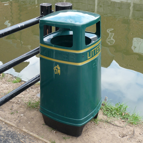 Premium Litter Bin - 90 Litre Capacity