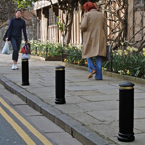 Edgeminder Reflex Bollard - bollard lifestyles