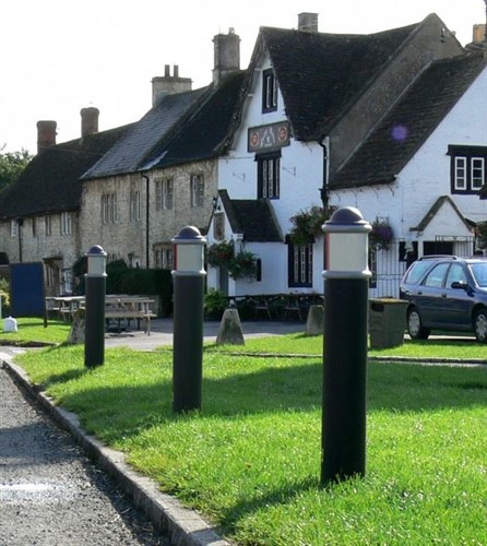 Woburn 150 Traditional Bollard