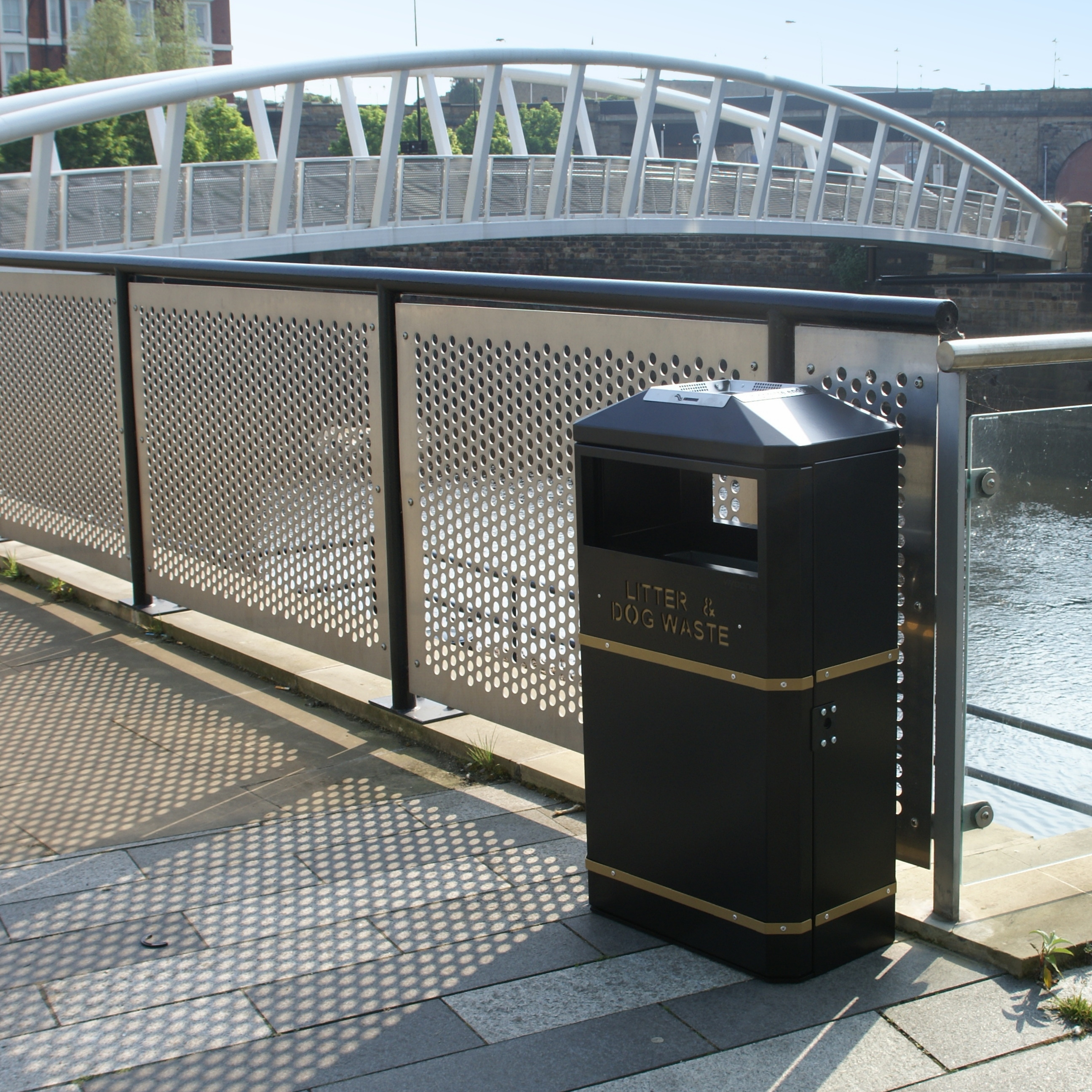Middlesbrough Steel Litter Bin - 90 Litre