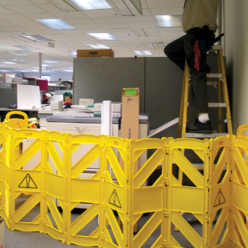 Rubbermaid Mobile Barricade Systems