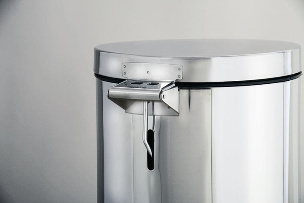 Small Pedal Bin - 30 Litre - rear