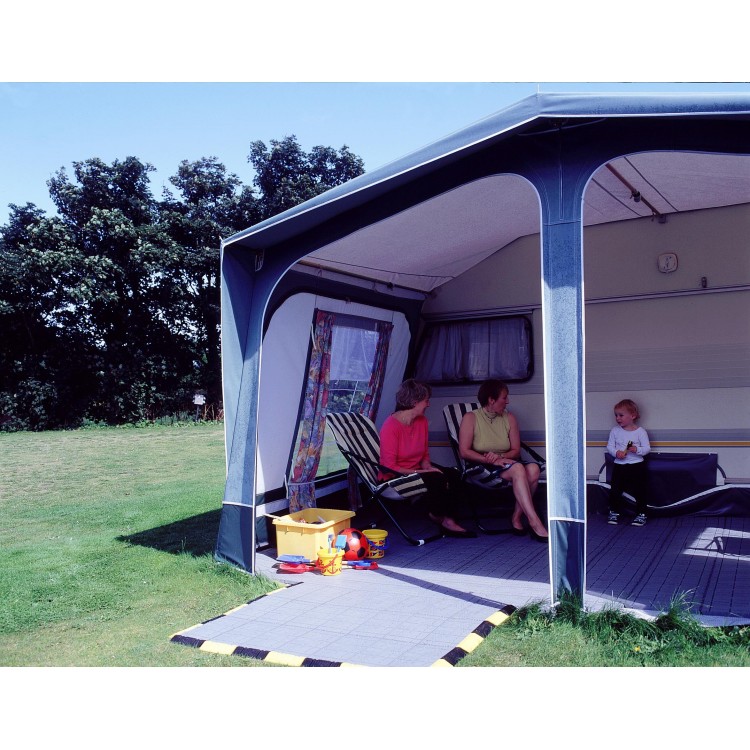 Rola-Trac Ultra Pedestrian and Event Matting - 330mm x 165mm x 18mm - 0.198kg