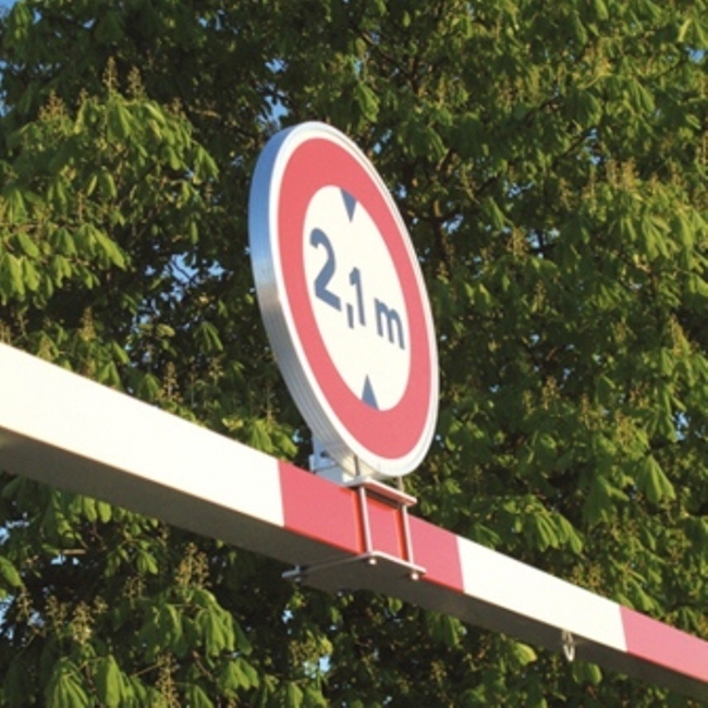 Adjustable Width Height Restrictor - 3850 to 5200mm