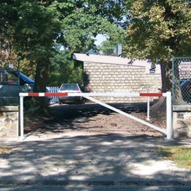 Adjustable Universal Swivel Barrier - 3000 to 5000mm