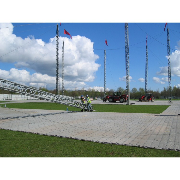 Supa-Trac PP Temporary Event Flooring - 966mm x 275mm x 27mm - 1.2kg