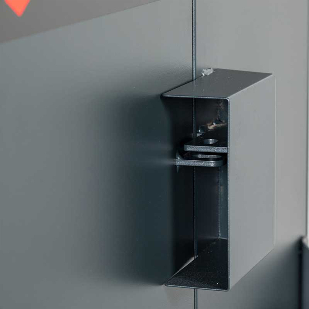 Armorgard Fittingstor™ Mobile Fold-Out Storage Shelves