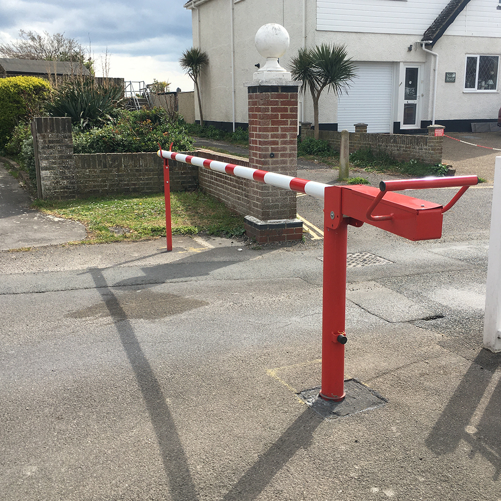 Manual Car Park Barrier 3000mm – 7000mm