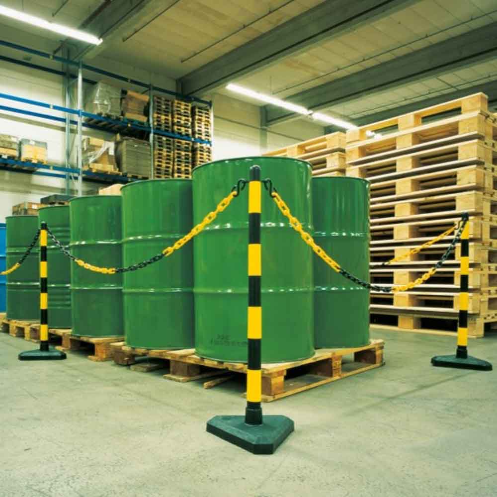 Plastic Chain Post with Triangular Base