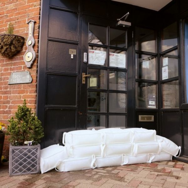 Flood Cube Sandless Sandbags - 20 or 40 Pack