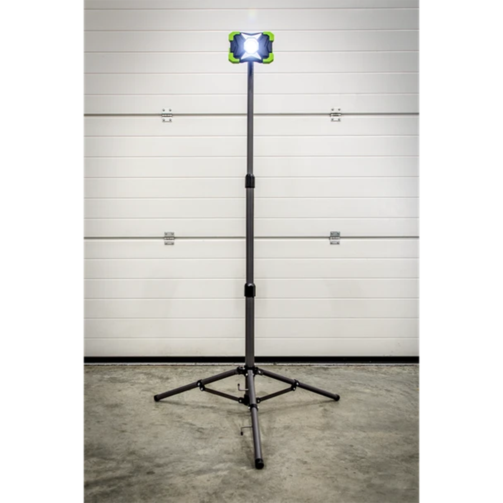 Portable Floodlight & Telescopic Tripod 15W COB LED