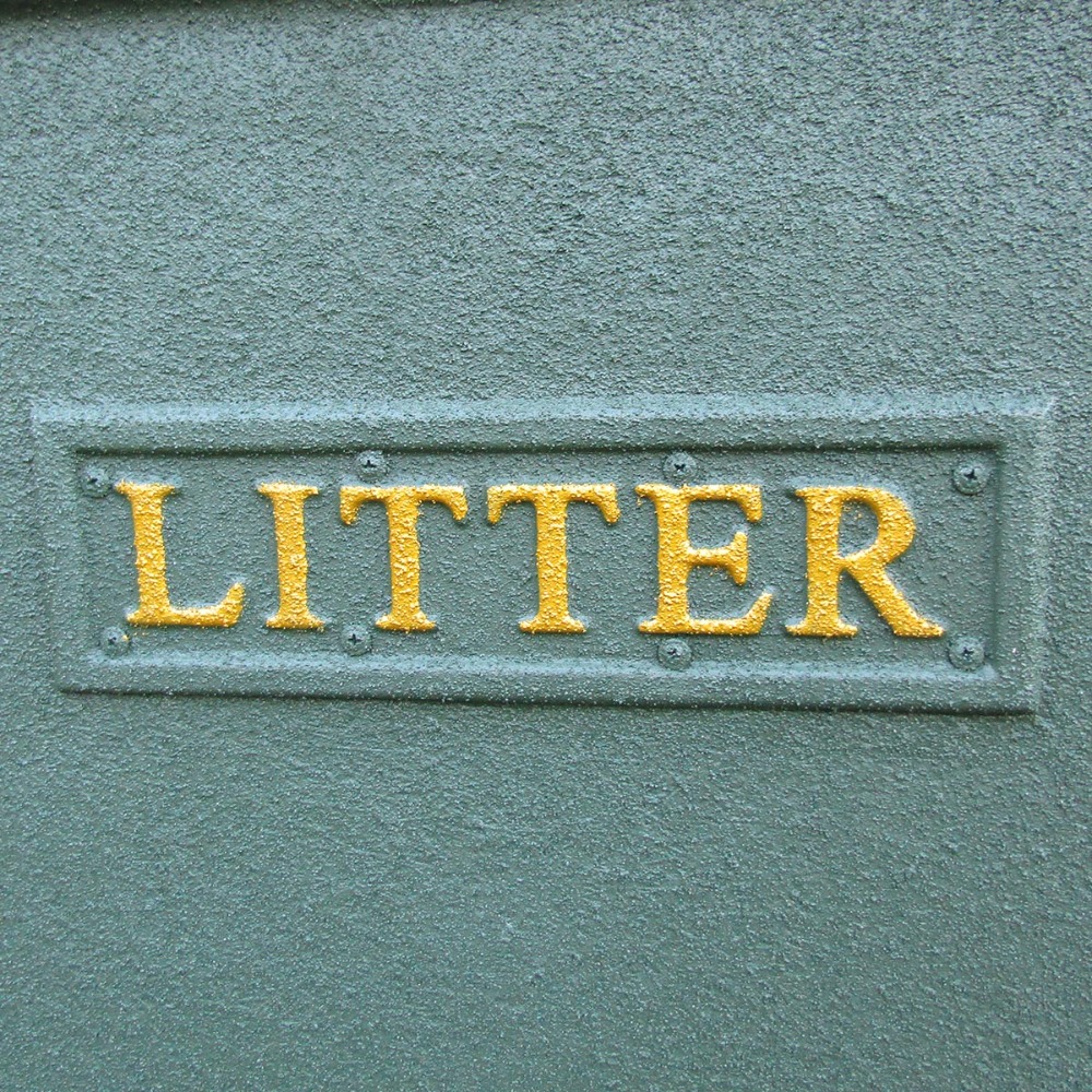 GFC Slimline Closed Top Litter Bin - 98 Litre