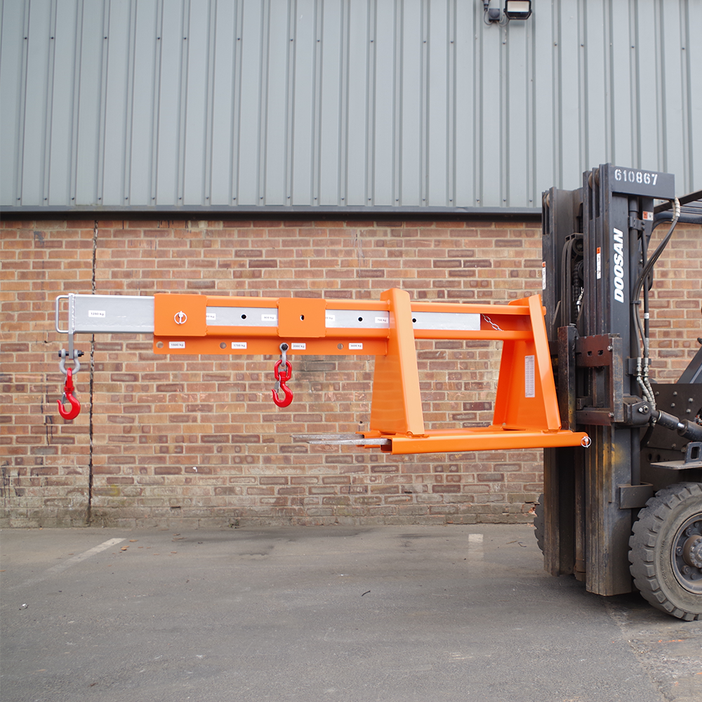 Fork Mounted Extending Jib
