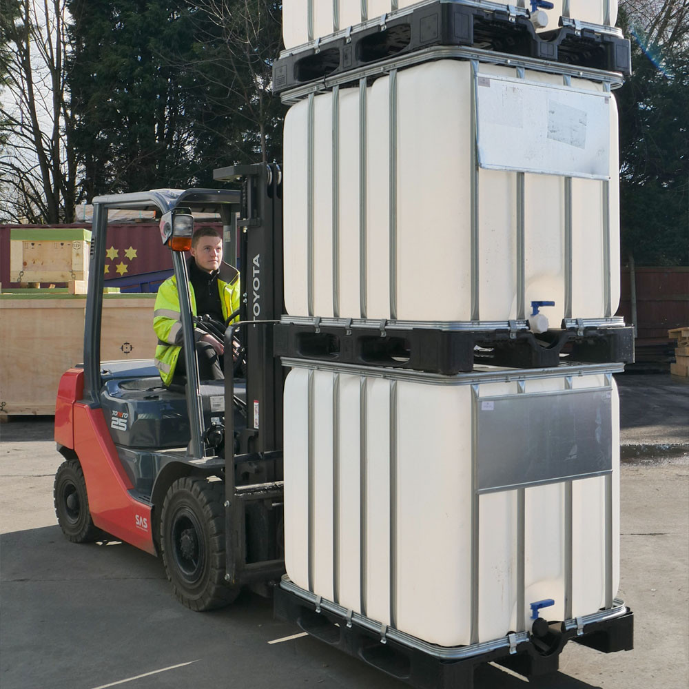 1000 Litre Reconditioned UN Approved IBC - 2" Valve