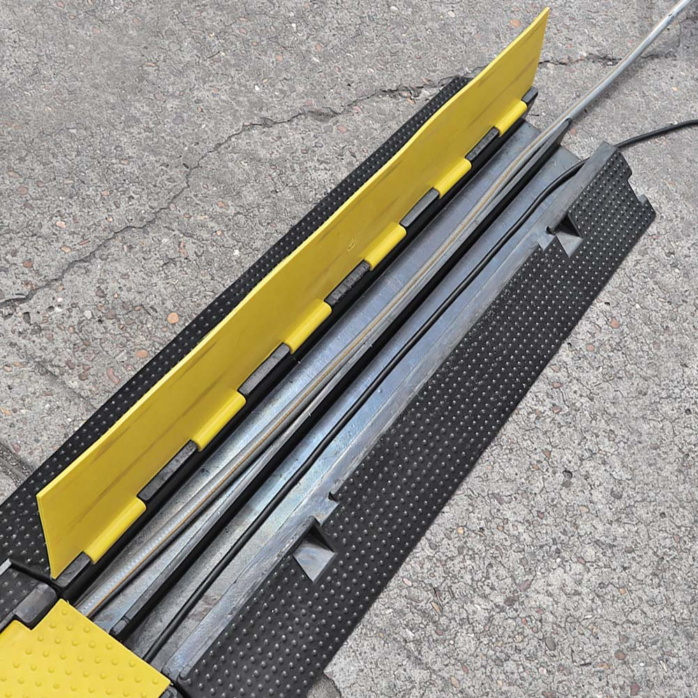 High visibility cable protector ramp in 1 metre sections