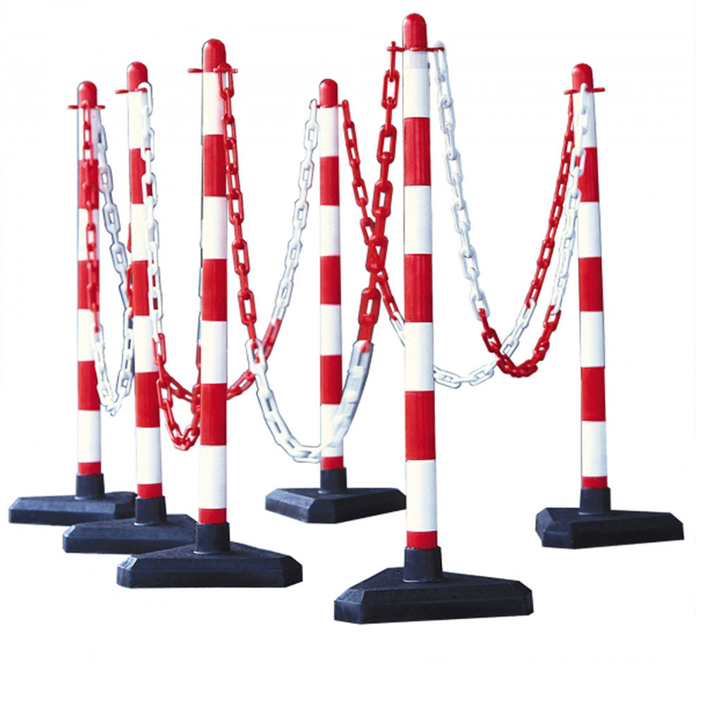 Metal Chain Prop Posts Plastic Chain Post Set - Triangular Base - 6 Posts, 10m Chain, 10 Hooks ...