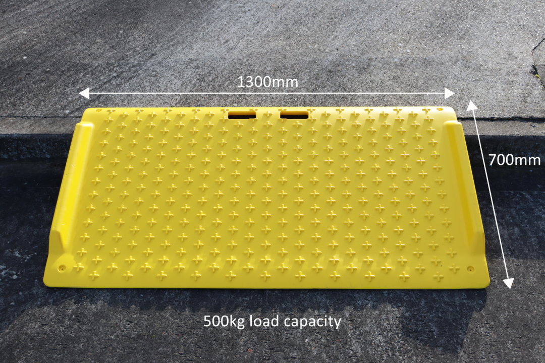 Kerb Ramp – Heavy-Duty Portable Access Ramp (1300 x 700mm) - Kingfisher ...