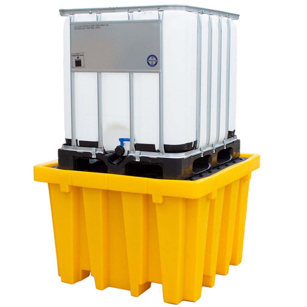 1000 Litre IBC with 1300 Litre Spill Pallet