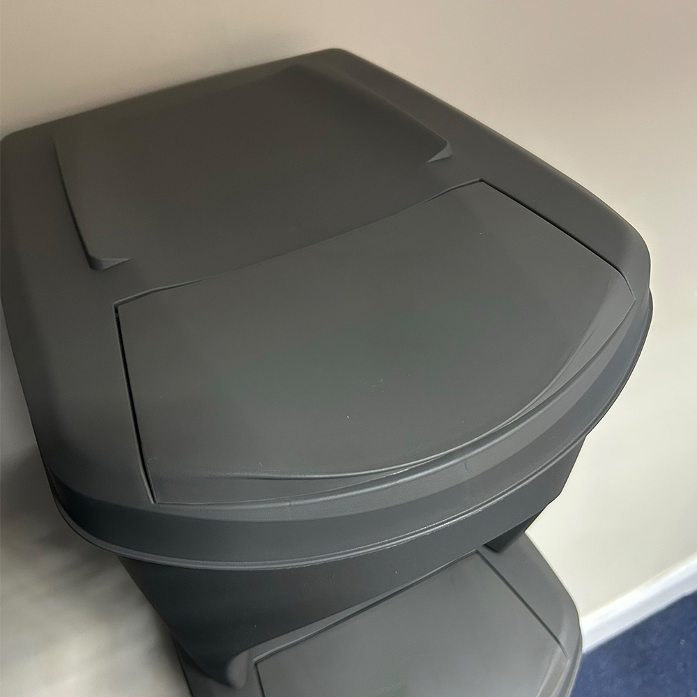 Stackable Multi-Purpose Container with Easy Access Lid - 25 Litres