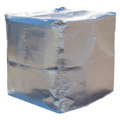 Reflective thermal cover positioned over a pallet
